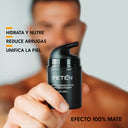Crema facial para hombre con efecto mate, hidrata, reduce arrugas y unifica la piel.
