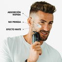Crema facial para hombre de absorción rápida, cero brillos y efecto mate.